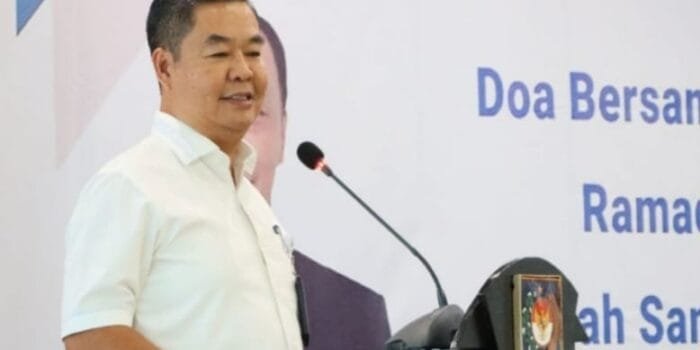 Perburuan Koin Jagat Rusak Fasos, Sampai Tegel Keramik Dicongkel