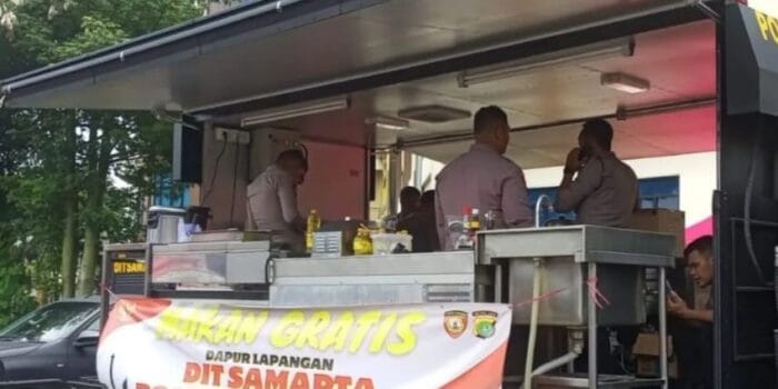 3 Dapur Umum Lapangan Disediakan Polres Jakpus Bantu Korban Kebakaran Kemayoran