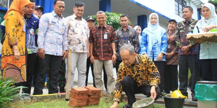 Plt. Bupati Kepulauan Seribu Imbau Pelayanan Kesehatan RSUD Lebih Meningkat
