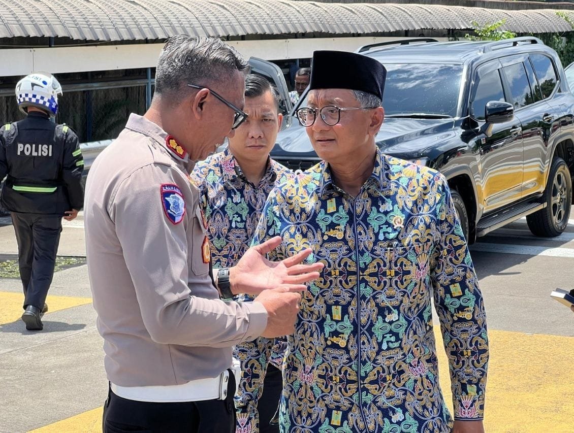 Menteri PU saat kordinasi dgn korlantas bogor di tol Jagorawi GT Ciawi (pu)