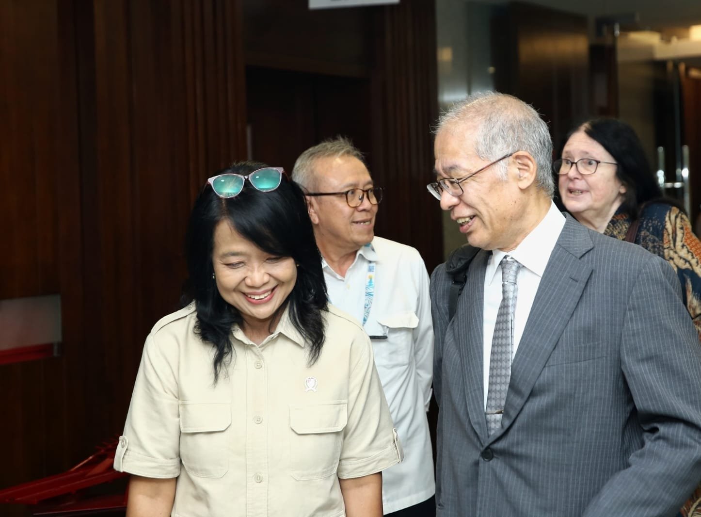 Wamen PU Diana dengan Kenzo Hiroki (pu,)