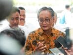 Menteri Dody saat memberi keterangan pada media ( pu)