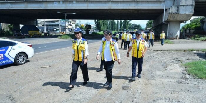 Wamen Diana pastikan pada H-10 lebaran tidak ada lagi lubang (pu)