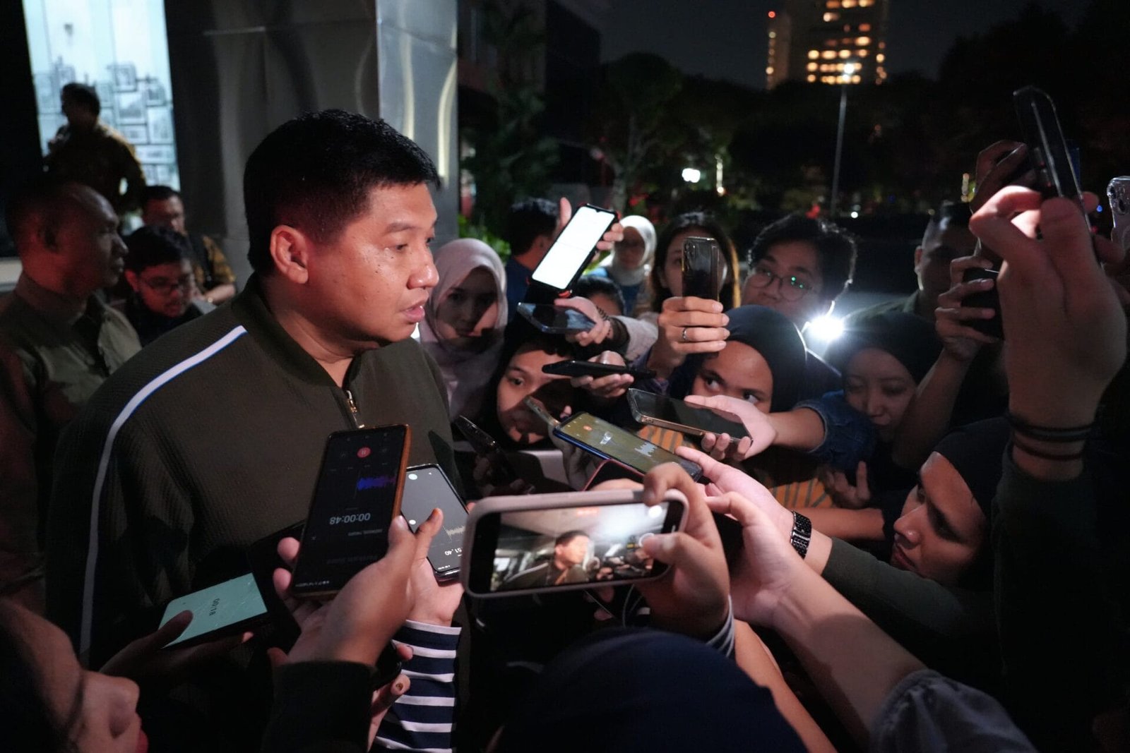 Menteri Ara saat menjawab media (foto : pkp/ Ristyan)