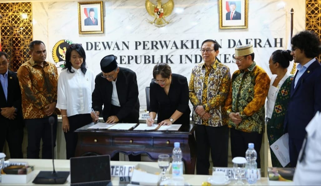 MoU Kementerian PU dengan DPD (foto : pu)