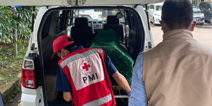 PMI Kepulauan Seribu Antar Jenazah Warga Pulau Tidung