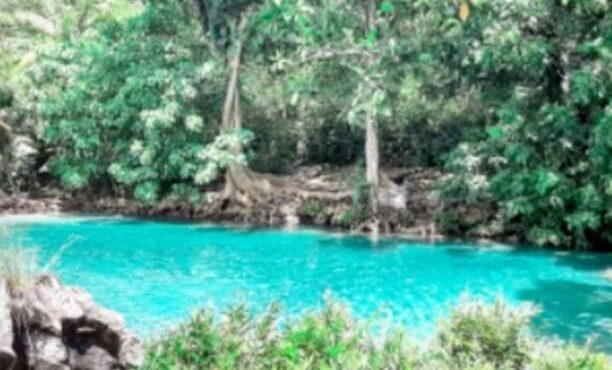 Tempat wisata Air terjun Putri Waiyoho sangat indah ( foto SPN/ yopi yacob )