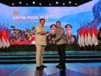 Menteri Ara bersalaman saat rapim polri ( pkp/ ristyan )