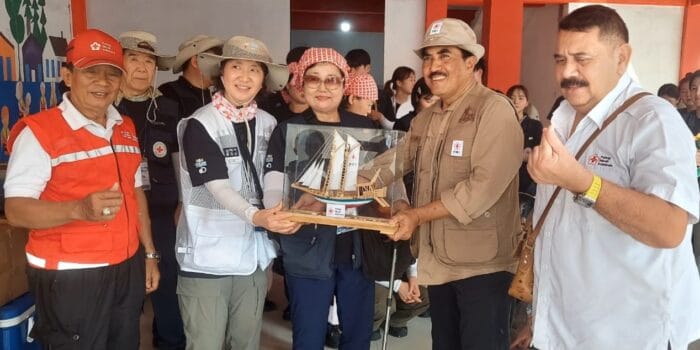 Relawan Palang Merah Korea dan PMI Kepulauan Seribu Kolaborasi dalam Aksi Sosial di Pulau Untung Jawa