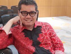 Tembang Puitik = Musikalisasi Puisi? Apa kata Komponis Ananda Sukarlan?