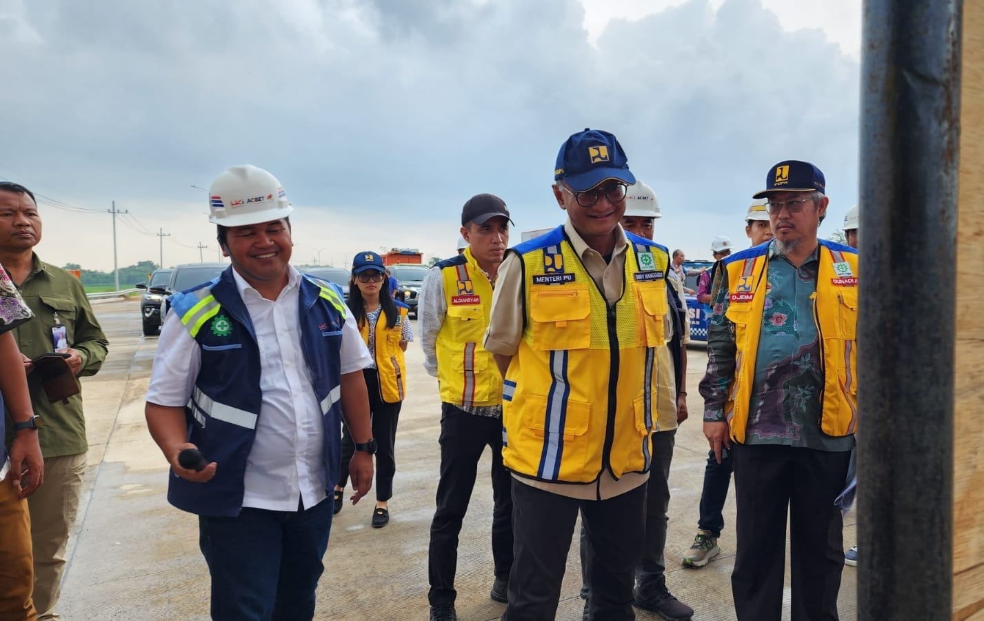 Jalur fungsional yg disiapkan untuk arus mudik dan balik, digunakan secara oneway,  dan dipakai hanya pagi sampai sore hari dan  gratis ( foto: birkom pu)