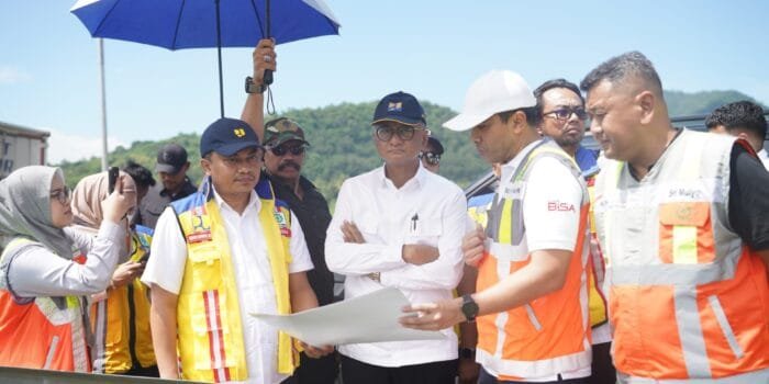Menteri PU saat meninjau persiapan infrastruktur dibeberapa titik di propinsi banten ( pu)