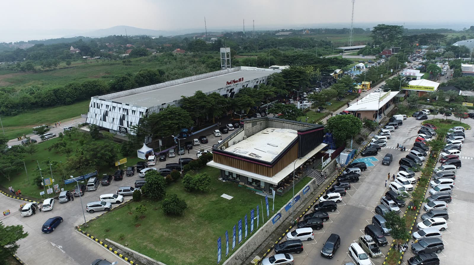 Rest Area Travoy Km 88 B Cipularang Rest Area Terbaik Se Indonesia