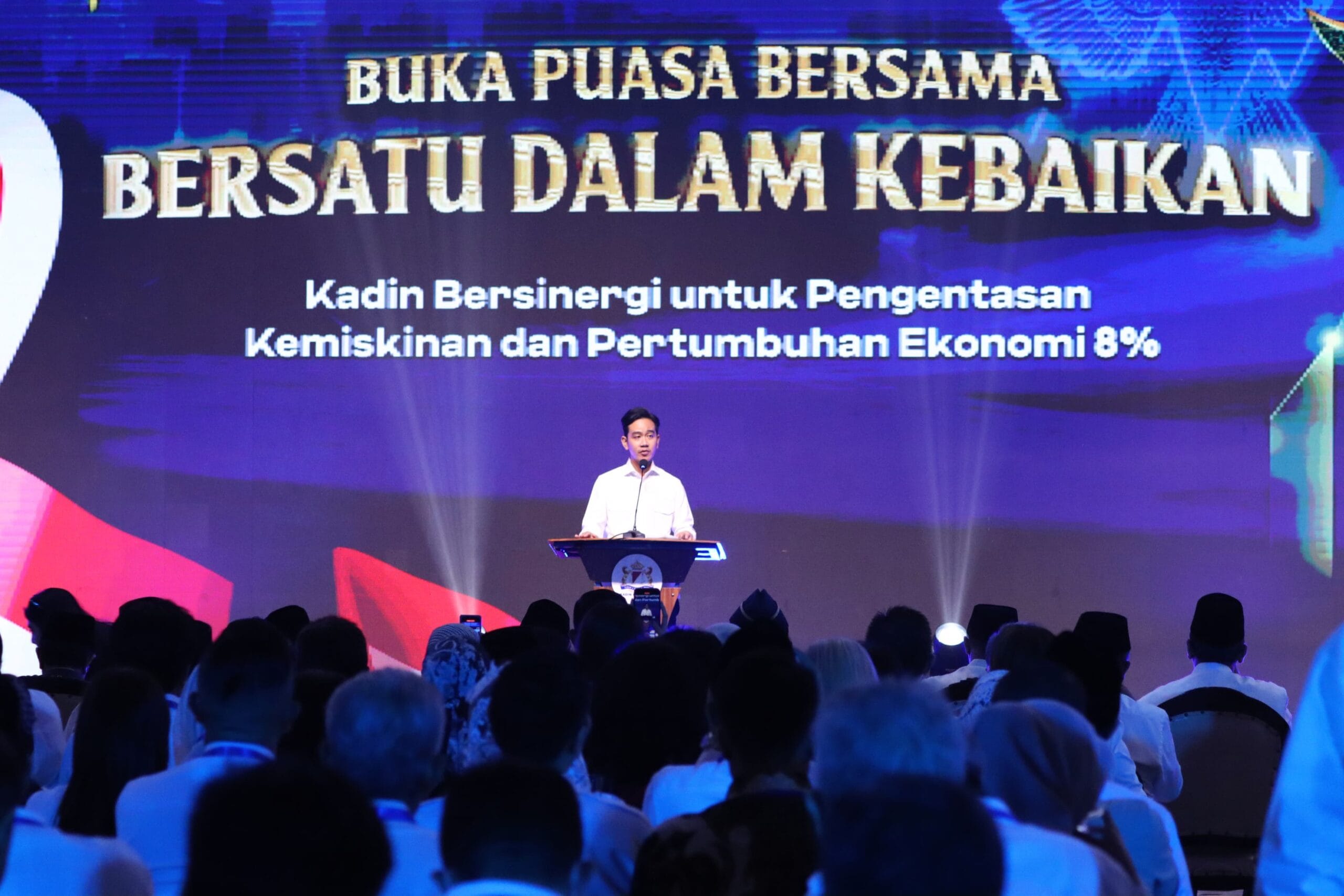 Wapres Gibran saat berbicara pada acara buka puasa bersama Kadin, Kementerian PKP (birkom pkp/ Ristyan )