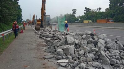 PT Jasamarga Transjawa Tol Lakukan Rekonstruksi di Ruas Jalan Tol Jakarta-Cikampek