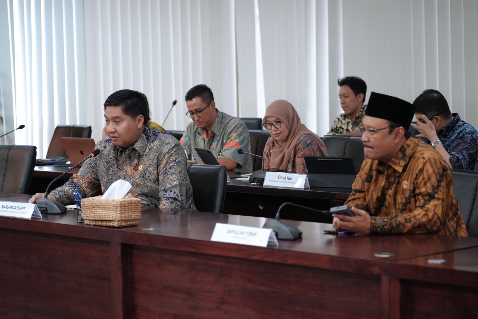 Menteri PKP Maruarar Sirait,dalam rapat pertemuan dgn KPK ( foto:/birkom pkp/ Ristyan )