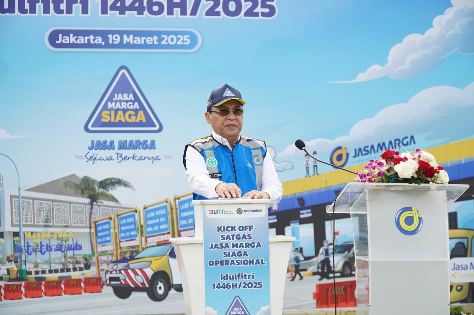 Direktur Utama PT Jasamarga ( persero ) Subakti Sukur saat berbicara pada kick off Siaga Operasional Idulfitri ( foto: JM )