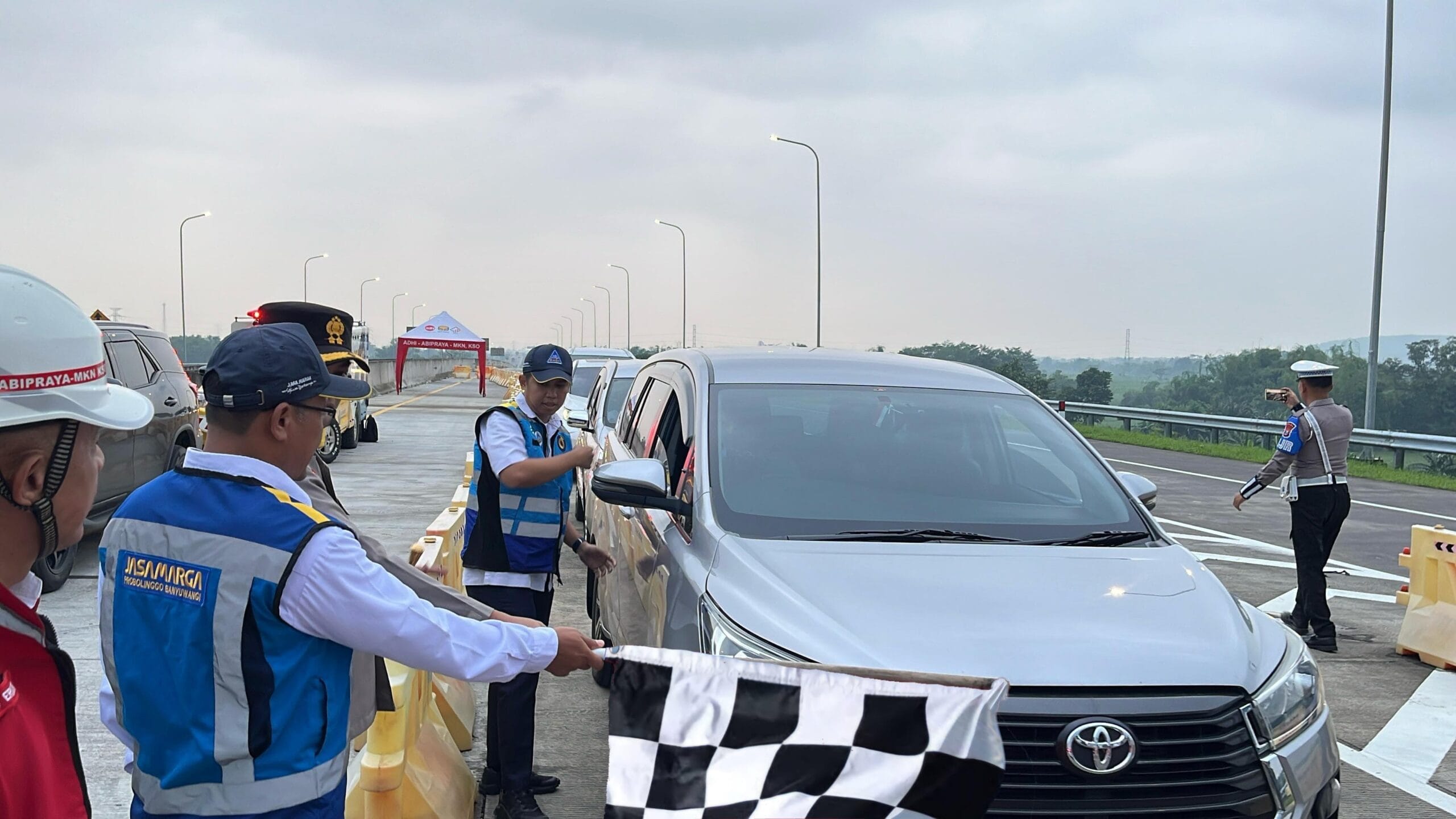 Jalur fungsional.tol Probolinggo - Banyuwangj