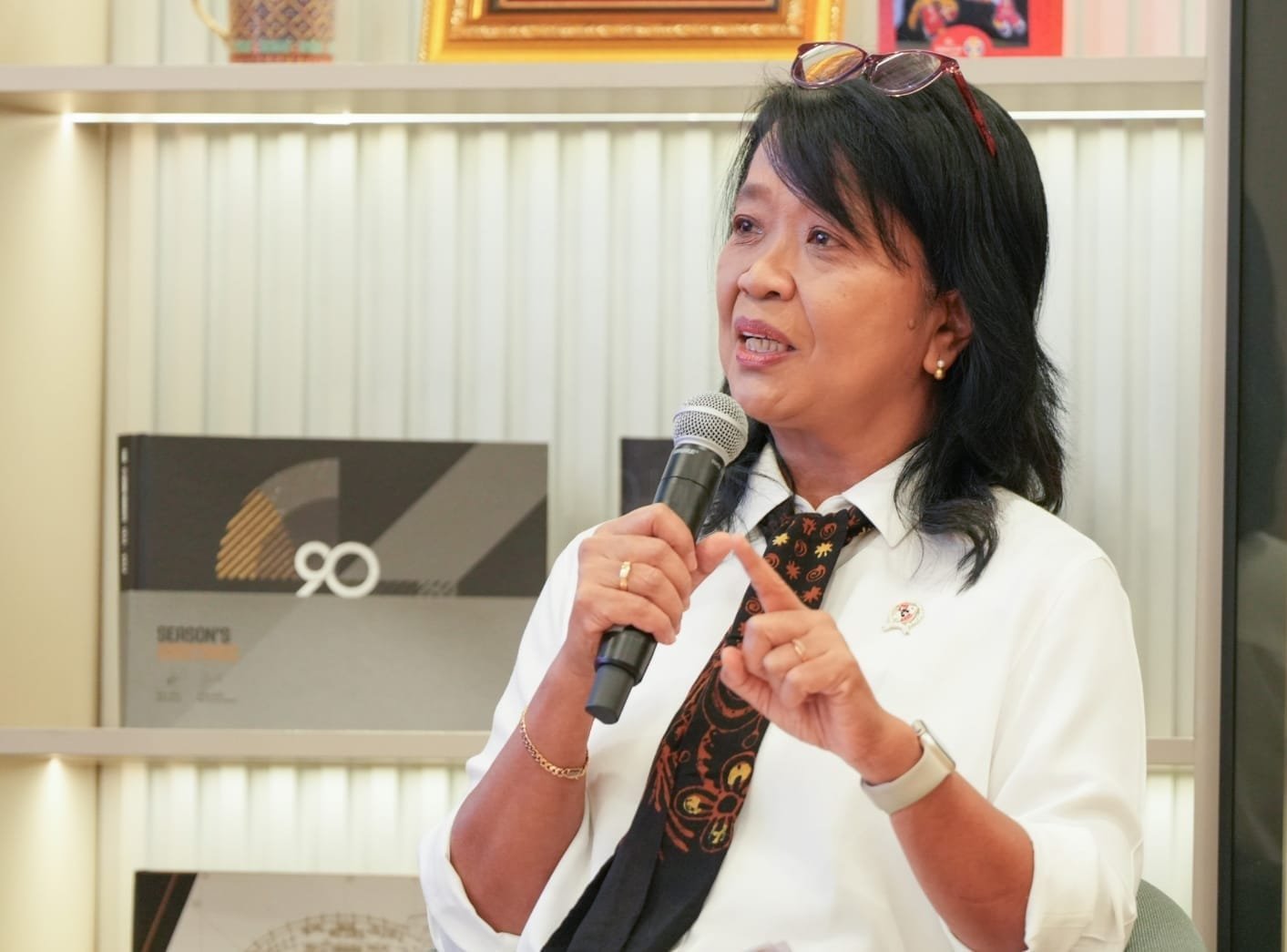 Wamen diana saat jadi narasumber saat diskusi pada acara Eoen in Basketball ( foto: birkom pu)