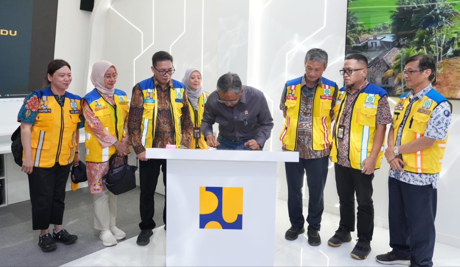 Menteri PU, Dody Resmikan Pusat Informasi Terpadu BBWS Sumatera VIIIfi Palembang ( foto: birkom pu)