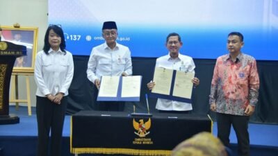 Menteri PU usai Penandatanganan MoU dengan Ombusman ( foto: birkom pu)