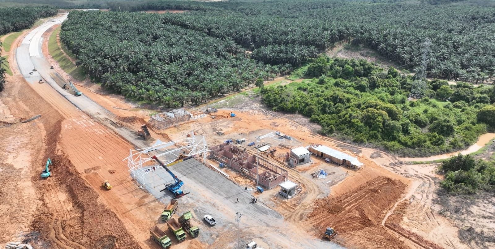 Pembangunan Tol Betung- Tempino- Jambi dipercepat untuk permudah konektifitas ( foto: birkom pu )