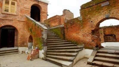 Penataan kawasan wisata Benteng Pendem diAmbarawa sudah 80 persen ( foto: birkom pu)