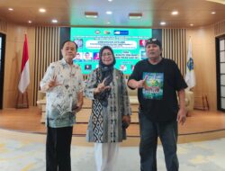 Peluncuran Buku Antologi Puisi Bersama Swara-Swara Anak Pulau, Prof.Nurhayati Syairuddin : Realitas Anak Pulau Penuh dengan Tantangan