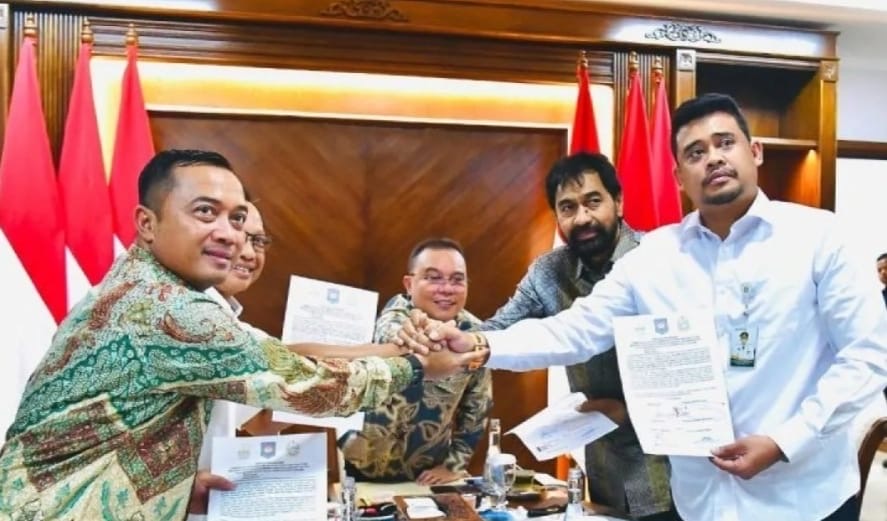 Gubernur Aceh,dan Gubernur Sumatera utara usai MoU tentang sengketa pulau (foto: setneg )
