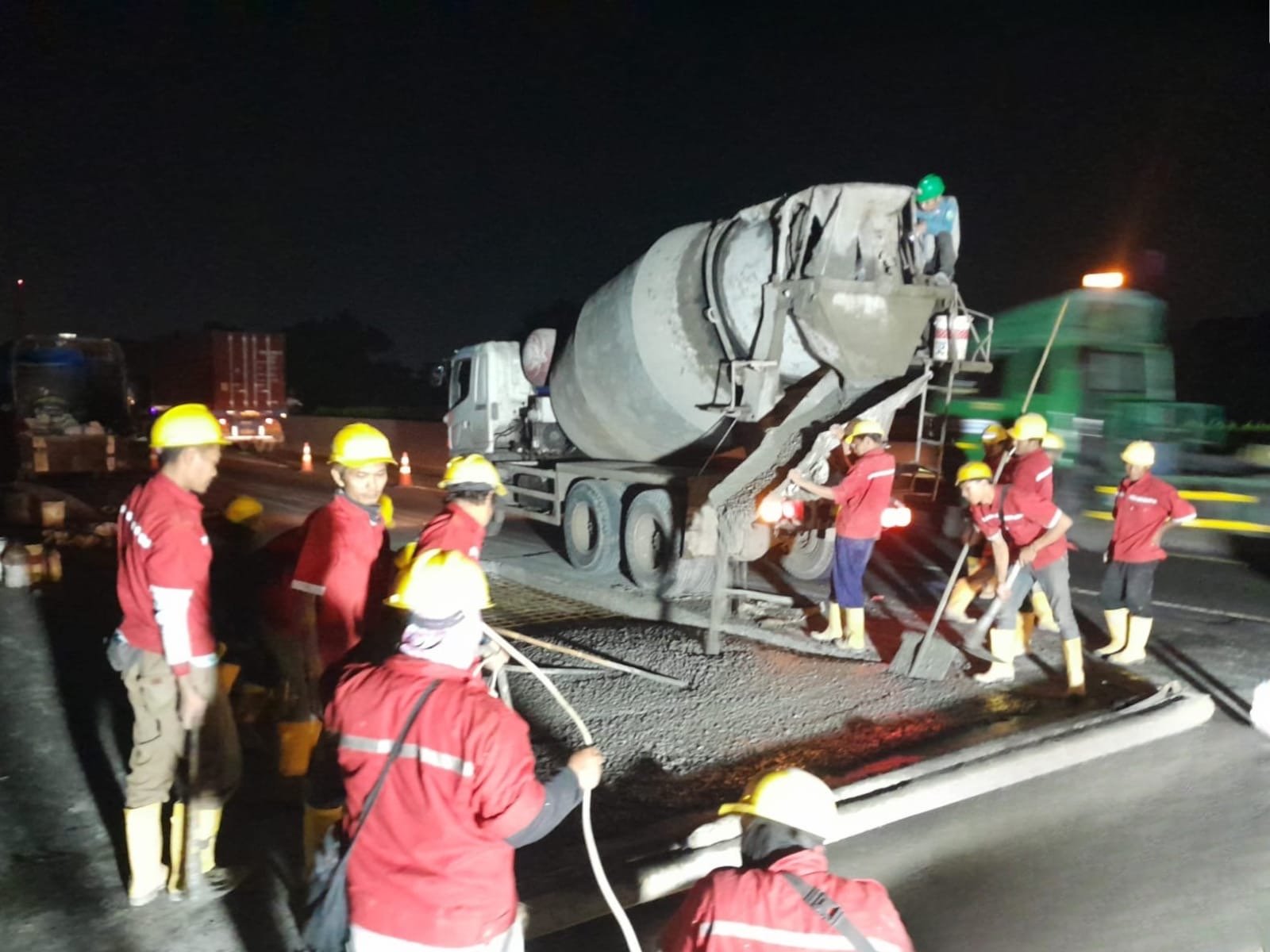 foto : jasamarga telah menyelesaikan perbaikan jalandi km 38+435 s.d km 38-454 arah cikunir/ tj priok ( foto: jasamarga)