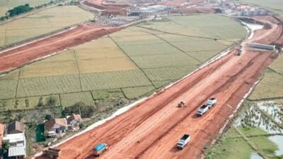 Pembangunan Tol Patimban yang membentang sepanjang 37,05 km ( foto: wika)