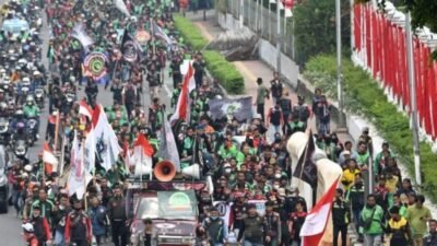 Ilustrasi foto demo ojol di.sekitaran monas