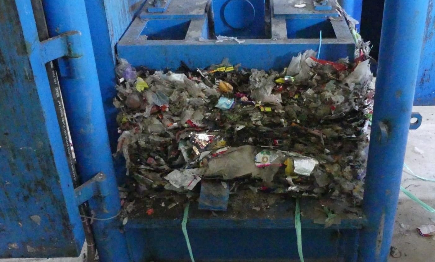 Pengelolaan Sampah Yang Buruk Dapat Menghambat Distribusi Air Kelahan Pertanian. ( foto: birkom pu)