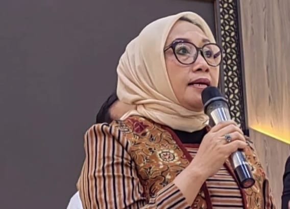 Menteri PPPA, Arifah memilih permainan tradisional pada Hari Anak Nasional ( foto: tangkapan layar dok pppa )