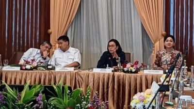 Menteri Ara memimpin rapat Komite Tapera di Kemenkeu ( foto: birkom pkp)
