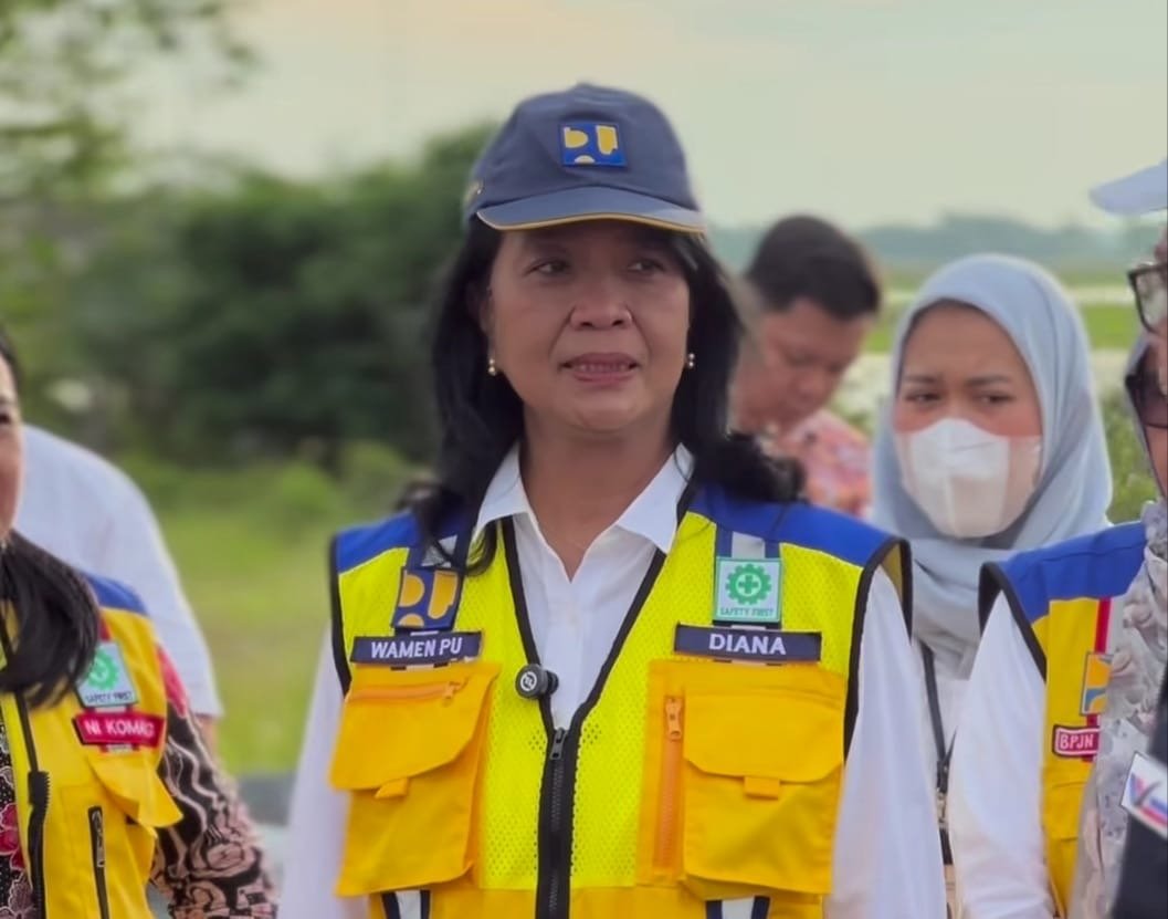 Wamen PU Diana Kusumastuty ( foto: birkom pu)