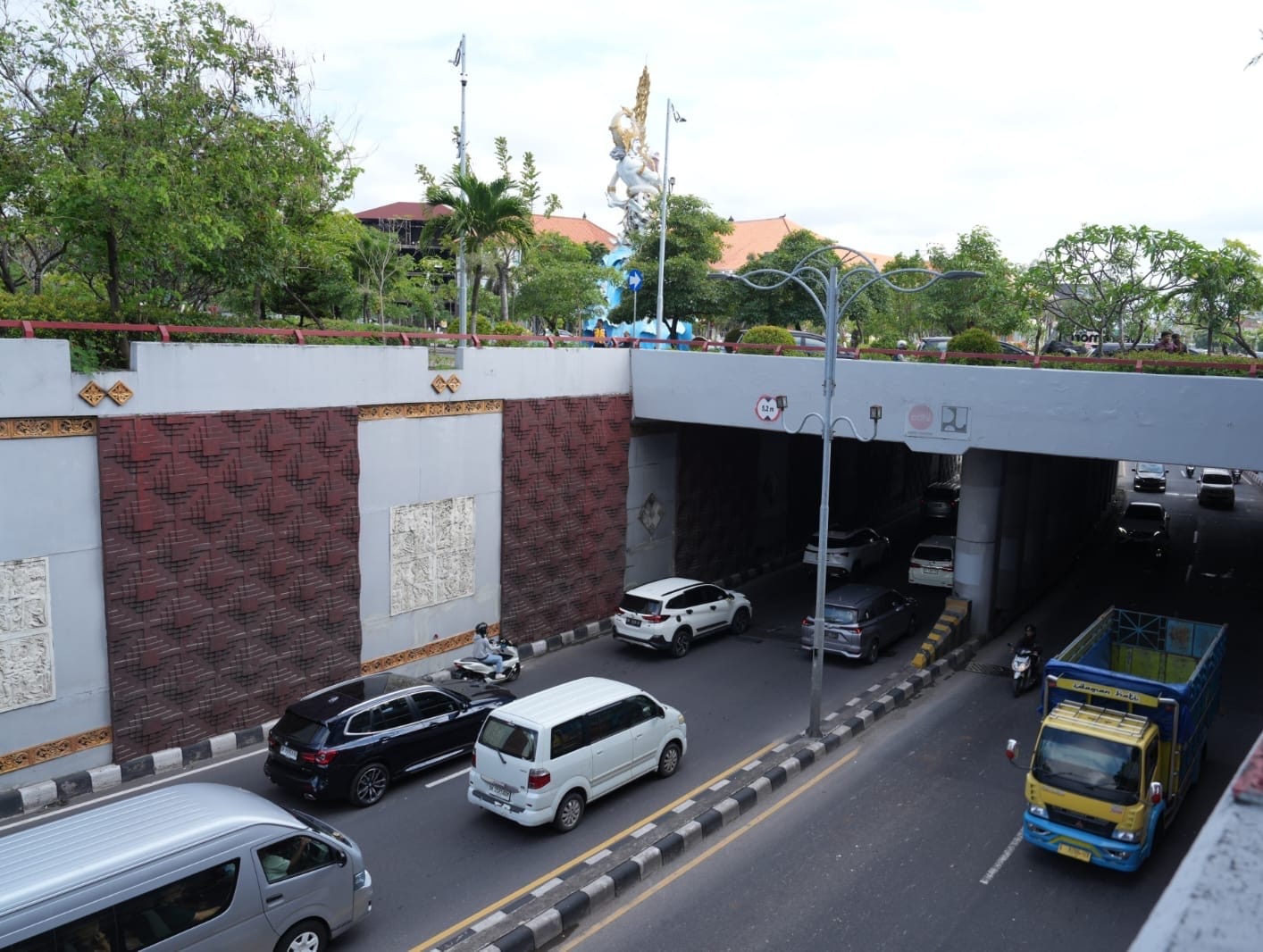 Underpas Dewa Ruci sudah berfungsi kembali, saat banjir bandang tertutup banjir ( foto: birkom pu)