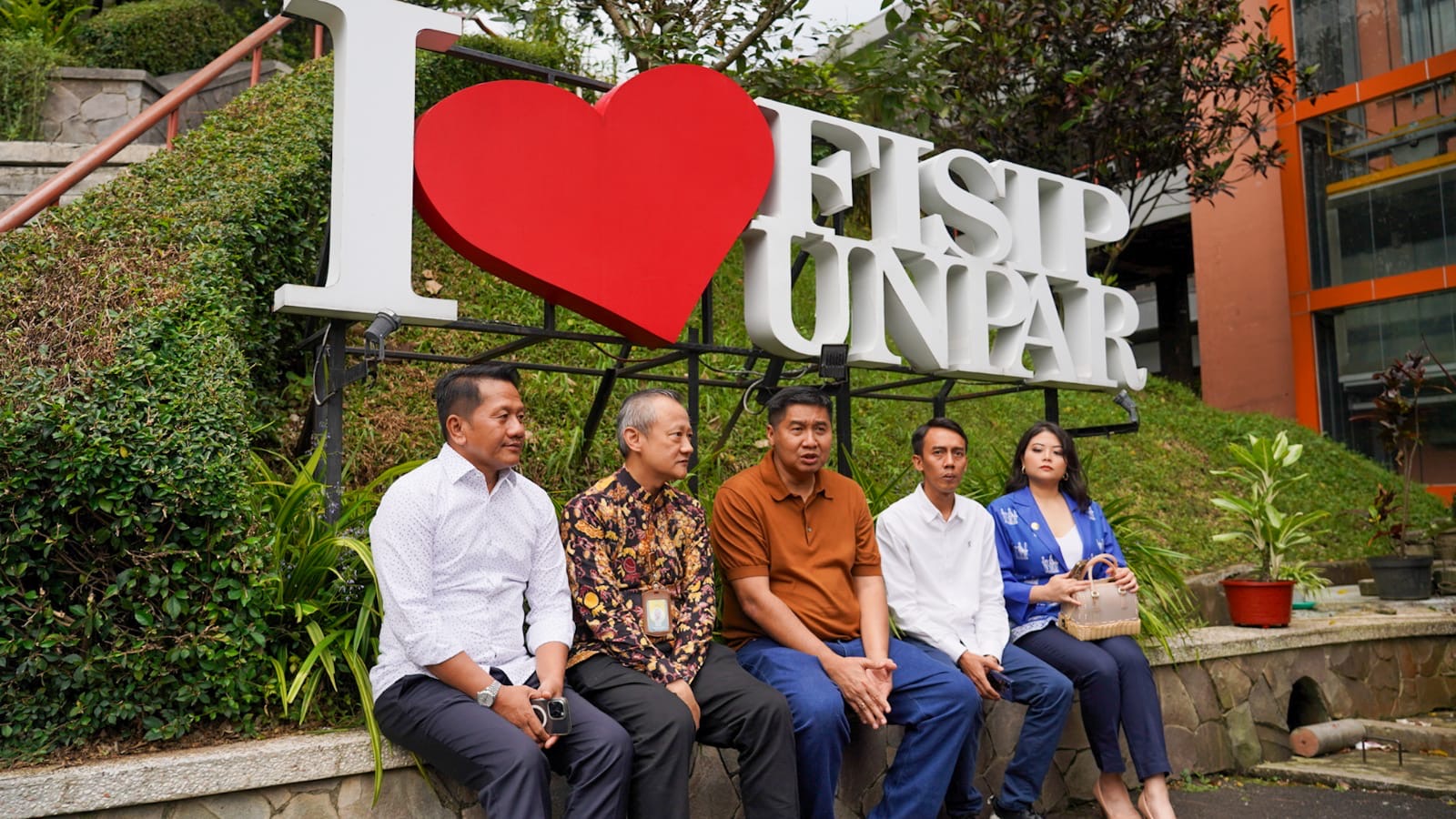 Menurut Ara,Unpar adalah kampus pertama yang mensosialisasikan KUR Perumahan ( birkom pkp/ ris)