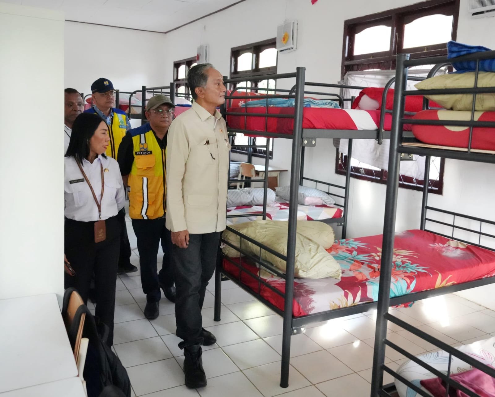 Asrama SRMP 9 Kupang agar tetap terjaga kebersihan dan kerapihan nya. ( foto: birkom pu)