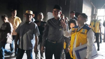 menteri PU saat kunjungi Gedung paripurns kabupaten Brebes ( foto: birkom pu)
