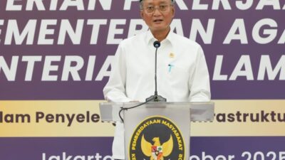 Menteri PU : Kalau 3 kementerian ketiganya berjalan seirama, kita tidak hanya membangun gedung pesantren, tapi juga ruang belajar yang memuliakan manusia ( foto: birkom pu)