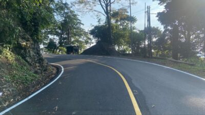 Kementerian PU mengalokasikan anggaran sebesar Rp1,2 triliun untuk pekerjaan padat karya bidang jalan dan jembatan yang tersebar di 1.059 lokasi. ( foto: birkom pu)