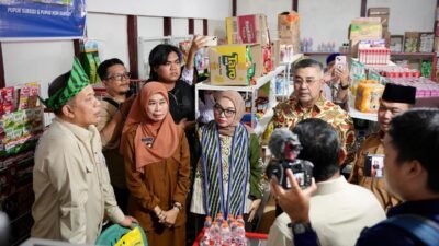 Menkop) Ferry Juliantono dalam kunjungan kerjanya ke Jeruju Besar mengatakan bahwa koperasi desa perlu diberdayakan agar menjadi subjek utama dalam penguatan ekonomi rakyat ( foto: humas kemenkop