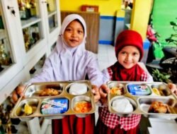Keracunan Menu MBG di Seram Bagian Barat: Puluhan Siswa Dirujuk ke Puskesmas untuk Pengobatan