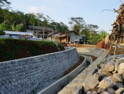 Dorong Produktivitas Pertanian, Rehabilitasi Saluran Irigasi Sekunder DI Tingal Dipercepat