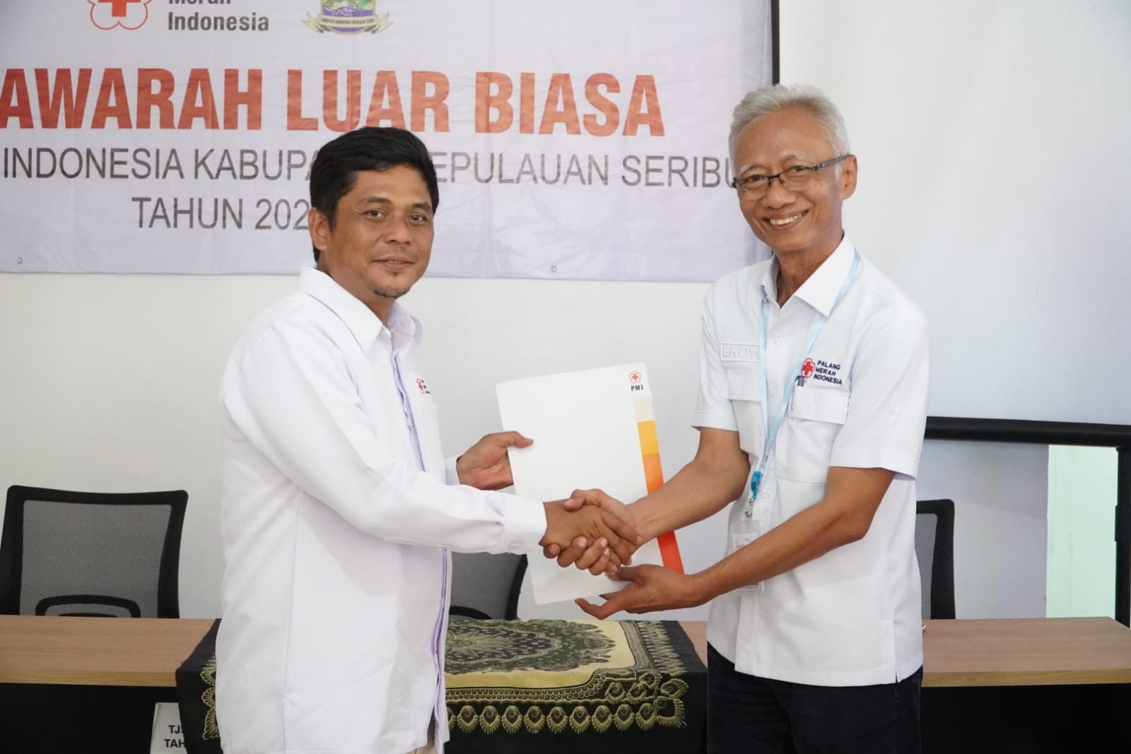 Foto : Musyawarah Luar Biasa (Muslub) Palang Merah Indonesia (PMI) Kabupaten Kepulauan Seribu Tahun 2025 sukses diselenggarakan di Markas PMI Kepulauan Seribu, Pulau Untung Jawa, pada Sabtu, 13 Desember 2025.