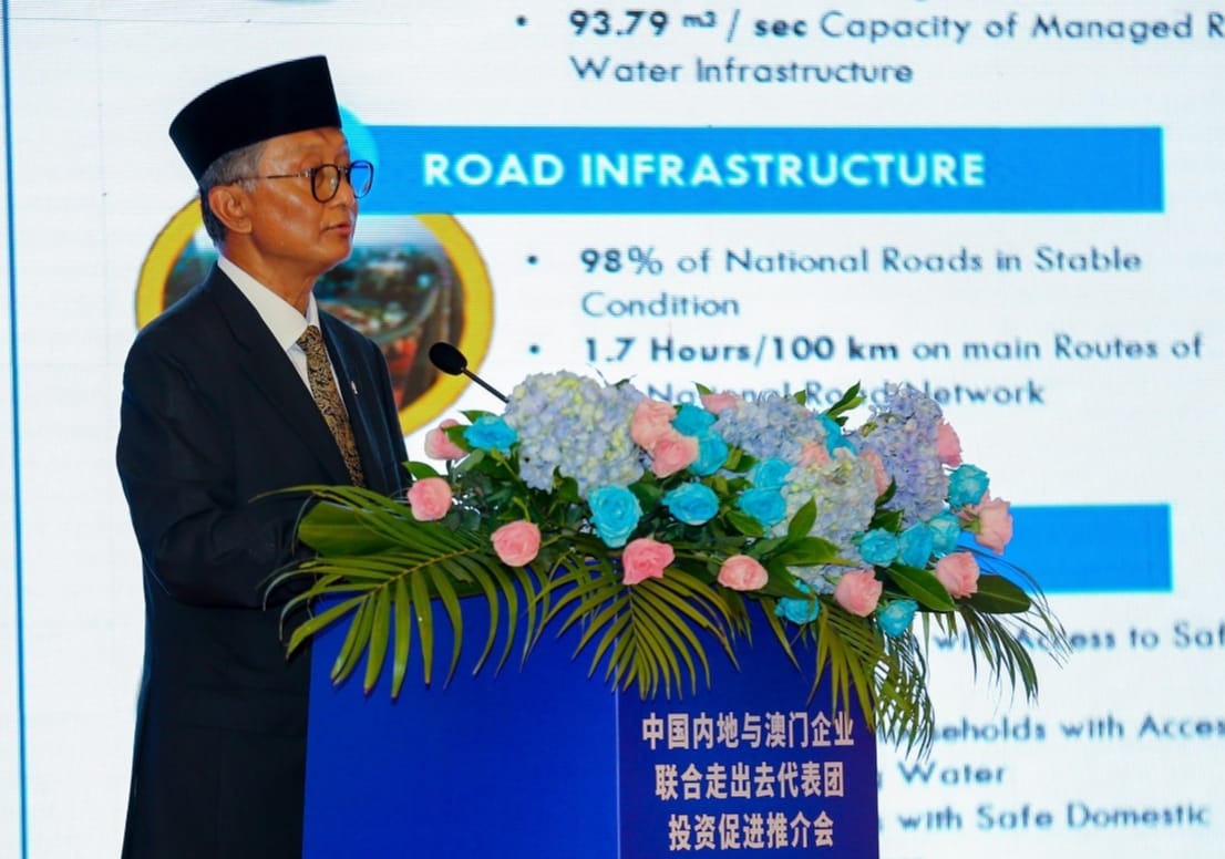 Menteri PU dalam sambutan pada MoU kerjasama Indonesia - Cina bidang Infrastruktur ( birkom pu
