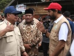 Prabowo Minta Mendagri Copot Bupati Aceh Selatan yang Umrah saat Bencana