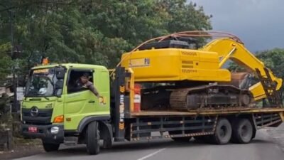 Alat Berat Dikerahkan Untuk Respon Tanah Longsor (Foto : Birkom PU)