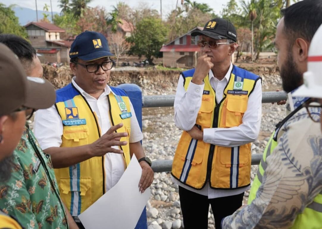Kepala BBWS Kota Padang Memberikan Penjelasan Detail Terkait Sungai Dingin Padang (Foto : SPN Sumbar)